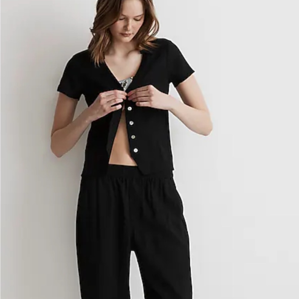 Madewell black button short sleeve
